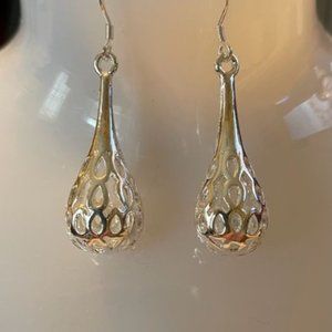 NEW 925 Sterling Silver Water Drop Pierced Earrings 1 1/4 in…